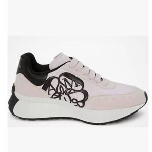 Alexander McQueen Women's Sneakers - Black and Cream